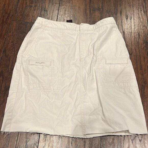Ralph Lauren mini skirt in cream color size 2 100% cotton with 2 back pockets - Picture 1 of 10
